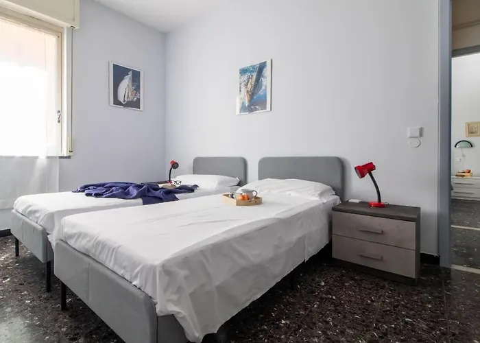 Апартаменты Appartamento-raffaello House-affitti Brevi Italia Рива-Тригозо