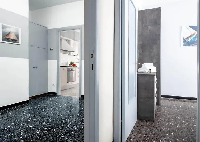 Appartamento-raffaello House-affitti Brevi Italia * Рива-Тригозо